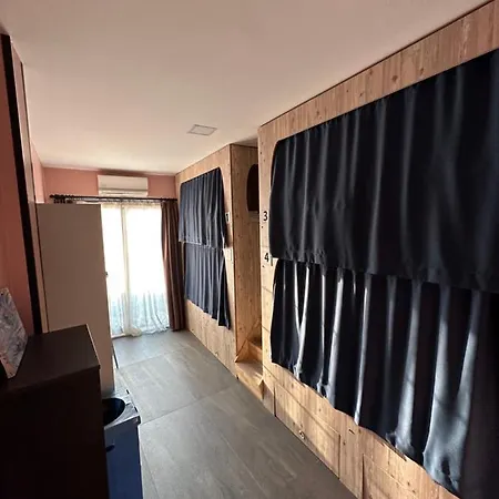 Archeo (adults Only) Albergue *